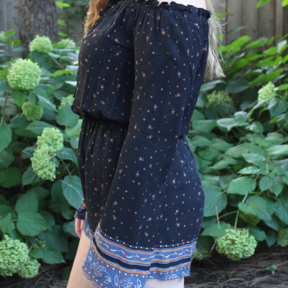 L.A. Hearts Romper Size M